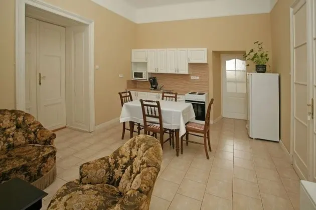 Apart Daire, 2 Yatak Odası (2)