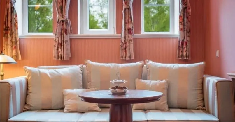 Superior Oda, 1 Büyük (Queen) Boy Yatak ve Çekyat