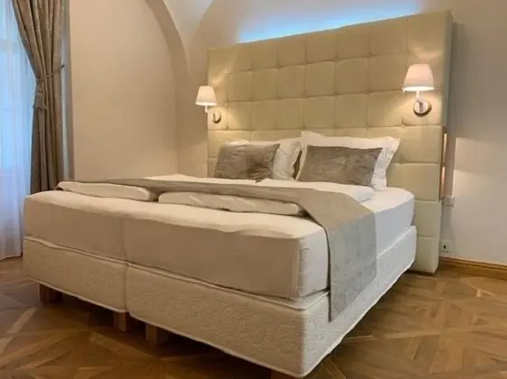 Family Apart Daire (separate bedroom, park view )