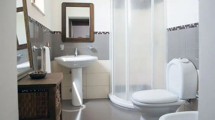 Tek Büyük Yataklı Oda, Havuz Manzaralı