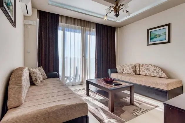 Comfort Apart Daire, 1 Yatak Odası, Küçük Mutfak, Ek Bina