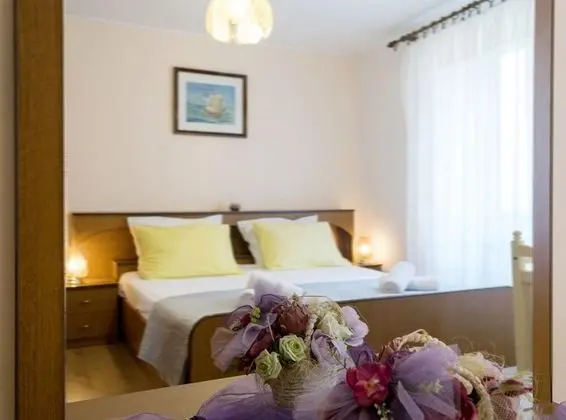 Apart Daire (Žana - 30 m from sea - A1(6+2))