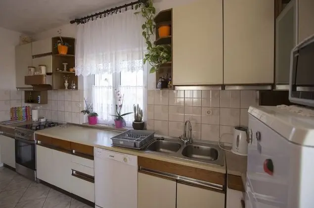 Apart Daire (Žana - 30m from beach - A1(4+2))