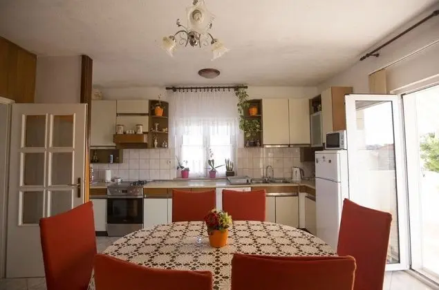 Apart Daire (Žana - 30m from beach - A1(4+2))