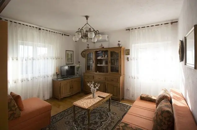 Apart Daire (Žana - 30m from beach - A1(4+2))