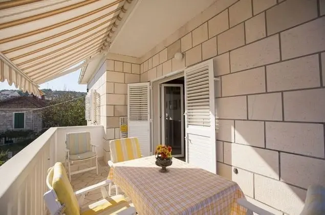Apart Daire (Žana - 30m from beach - A1(4+2))