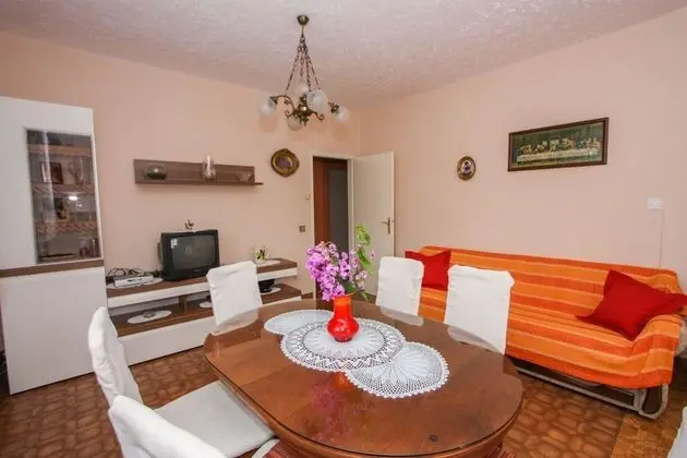 Apart Daire (Žana - close to beach - A1(5+1) Veli)