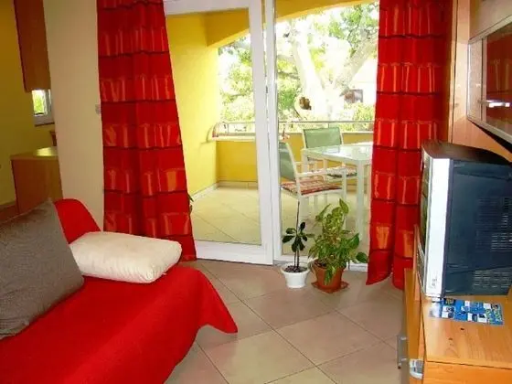 Apart Daire (Žana - Ground floor Apartments with )