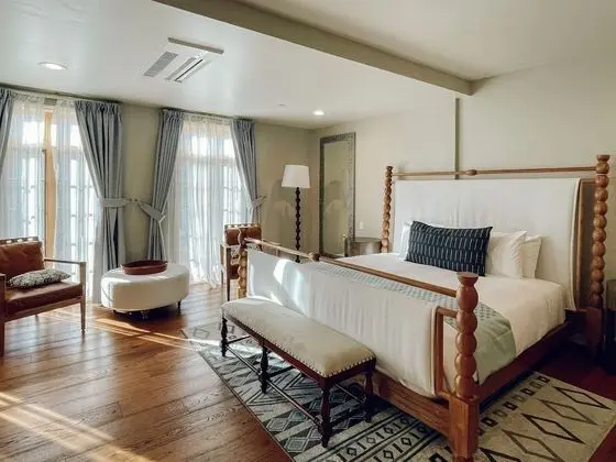 Deluxe Oda, 1 En Büyük (King) Boy Yatak