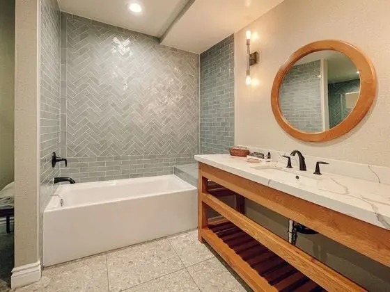 Deluxe Oda, 1 En Büyük (King) Boy Yatak