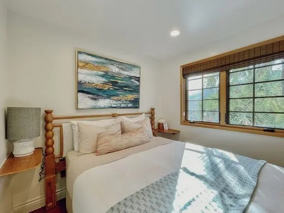 Standard Oda, 1 Büyük (Queen) Boy Yatak