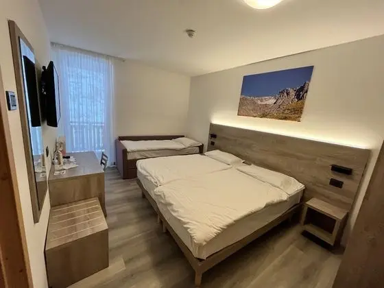 Standard Üç Kişilik Oda
