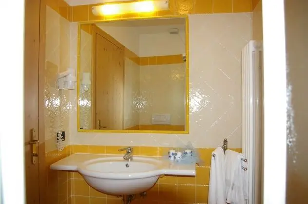 Standard Üç Kişilik Oda