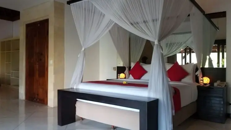 Villa, 4 Yatak Odası, Kişiye Özel Havuzlu