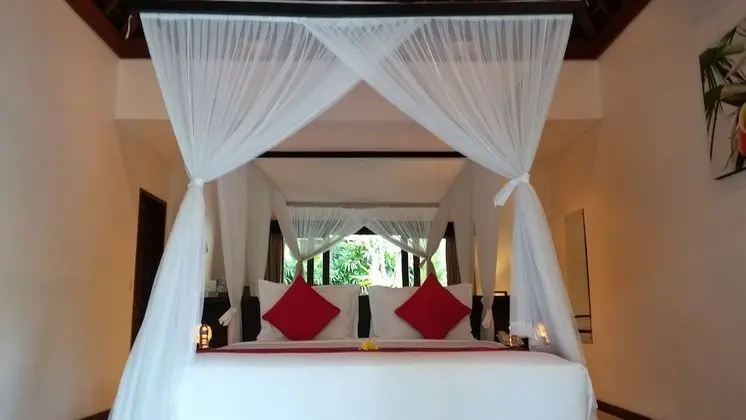 Villa, 4 Yatak Odası, Kişiye Özel Havuzlu