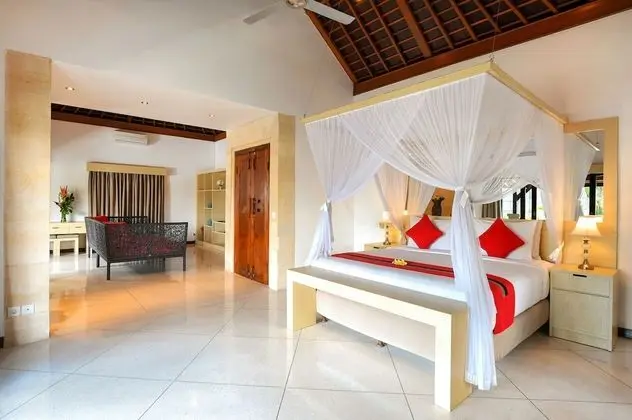 Villa, 4 Yatak Odası, Kişiye Özel Havuzlu
