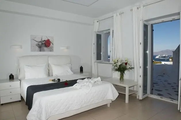 Deluxe Suite with Sea View