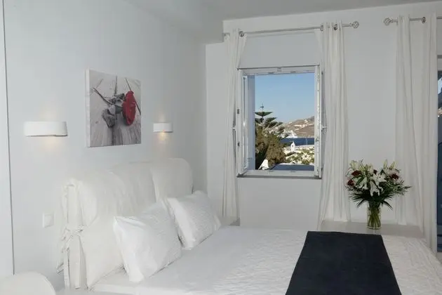 Deluxe Suite with Sea View