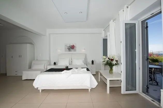 Deluxe Suite with Sea View