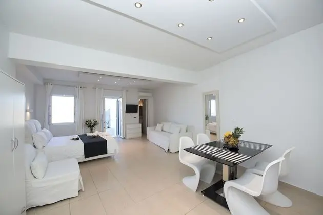 Deluxe Suite with Sea View