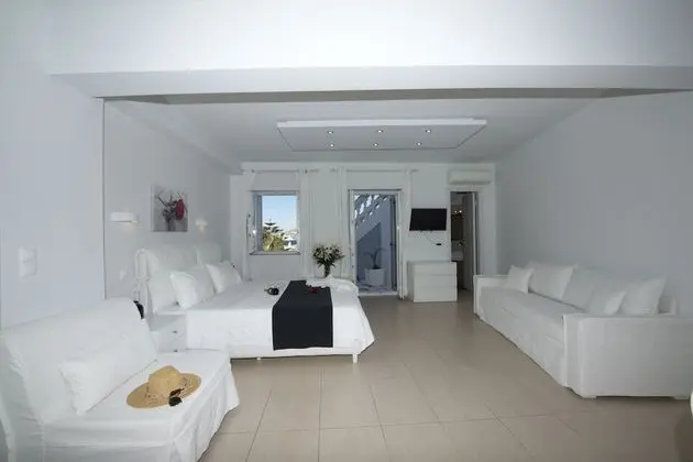 Deluxe Suite with Sea View