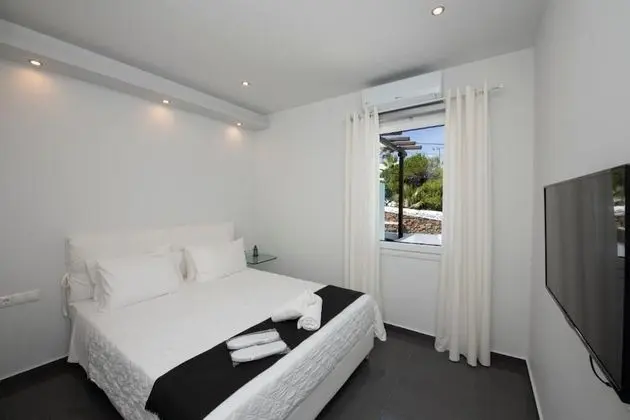 Superior Suite with Sea View and Outdoor Hot tub