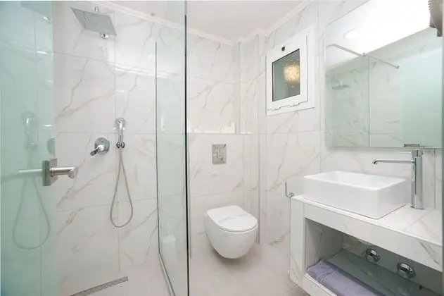 Tek Büyük Yataklı Oda (2 Adults)