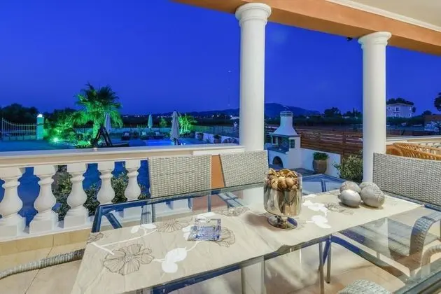 Villa