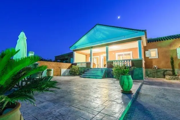 Villa
