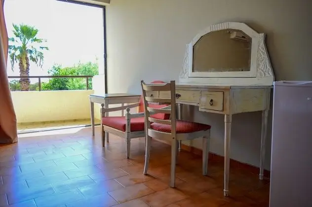 Tek Büyük Yataklı Oda (3 Adults)