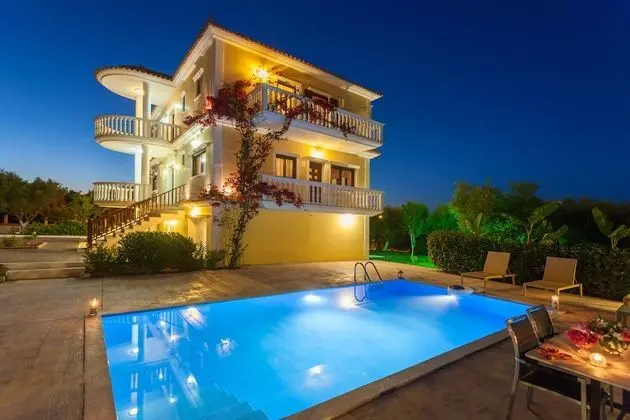 Villa, 4 Yatak Odası, Kişiye Özel Havuzlu, Deniz Manzaralı (Odysseas )