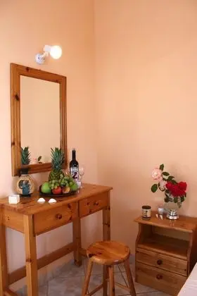 Standard Tek Büyük veya İki Ayrı Yataklı Oda, 2 Tek Kişilik Yatak, Havuz Manzaralı
