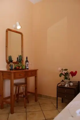 Standard Tek Büyük veya İki Ayrı Yataklı Oda, 2 Tek Kişilik Yatak, Havuz Manzaralı