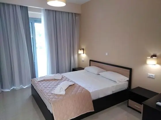 Superior Tek Büyük Yataklı Oda, 1 Çift Kişilik Yatak, Engellilere Uygun, Havuz Manzaralı