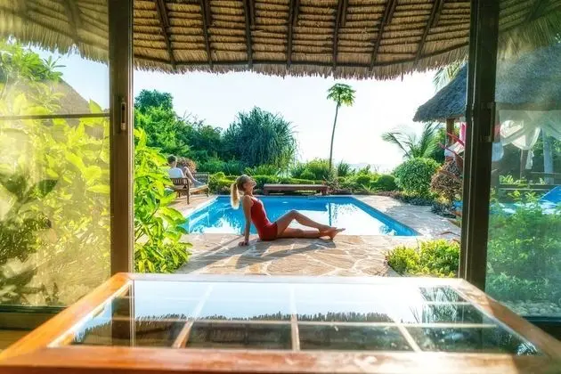 Ocean Access Villas (with private pool)