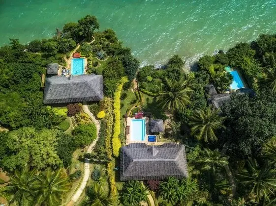 Ocean Access Villas (with private pool)