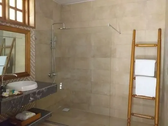 Deluxe Tek Büyük Yataklı Oda, Bahçe Manzaralı