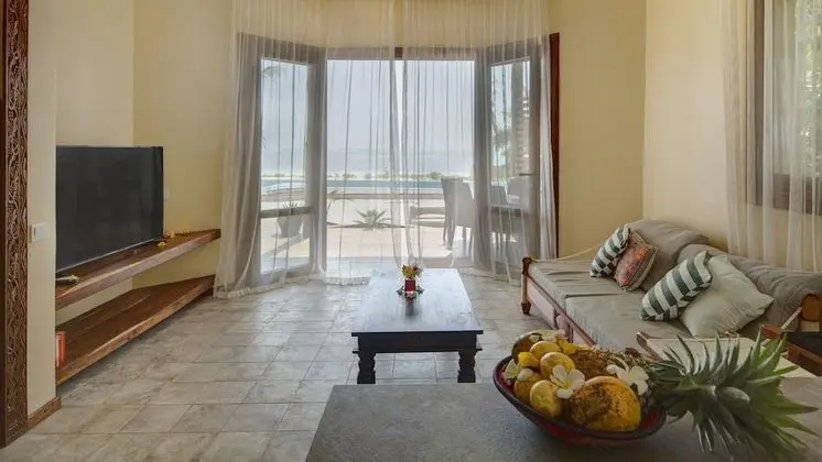 Luxury Villa, 4 Yatak Odası, Okyanus Manzaralı, Denize Sıfır