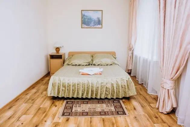 Standard Tek Büyük Yataklı Oda