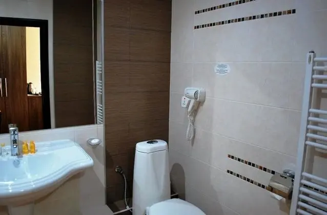 Standard Tek Büyük Yataklı Oda