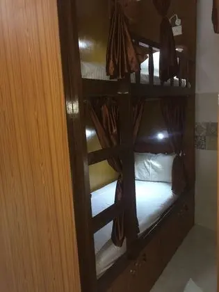 Basic Ortak Ranzalı Oda, 1 Tek Kişilik Yatak, Şehir Manzaralı