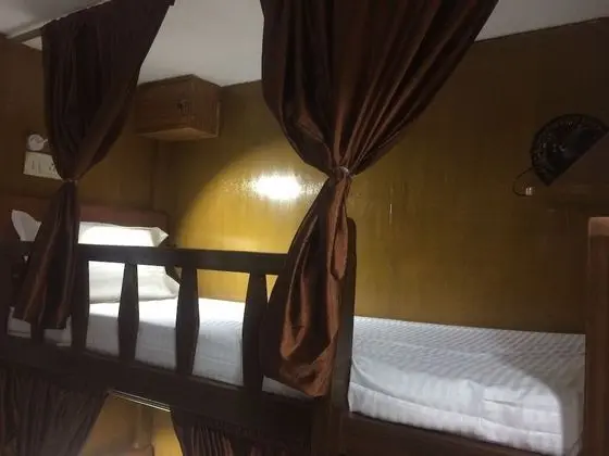 Basic Ortak Ranzalı Oda, 1 Tek Kişilik Yatak, Şehir Manzaralı