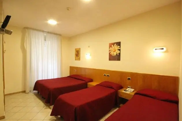 Standard Dört Kişilik Oda