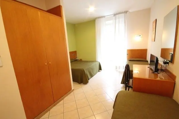 Standard Dört Kişilik Oda