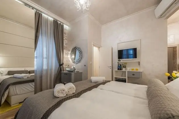 Design Double or Twin Room, 1 Bedroom, City View(Room 12)