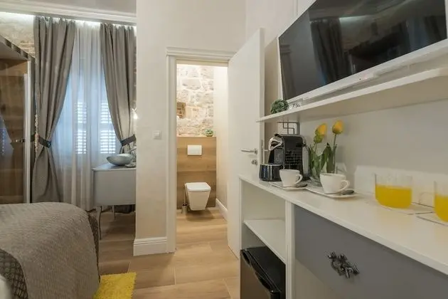 Design Double or Twin Room, 1 Bedroom, City View(Room 12)