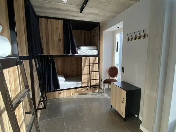 Ortak Ranzalı Oda, Karma Ranzalı Oda (1 Bed in 12 Bed Room)