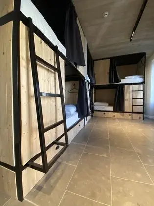 Ortak Ranzalı Oda, Karma Ranzalı Oda (1 Bed in 8 Bed Room)