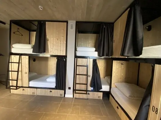 Ortak Ranzalı Oda, Karma Ranzalı Oda (1 Bed in 8 Bed Room)