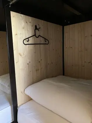 Ortak Ranzalı Oda, Karma Ranzalı Oda (1 Bed in 8 Bed Room)